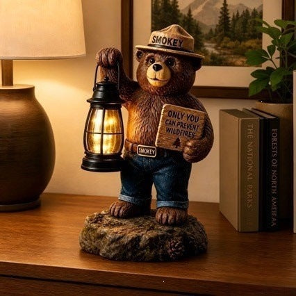 Decorative bear figurine with lantern Kalsten