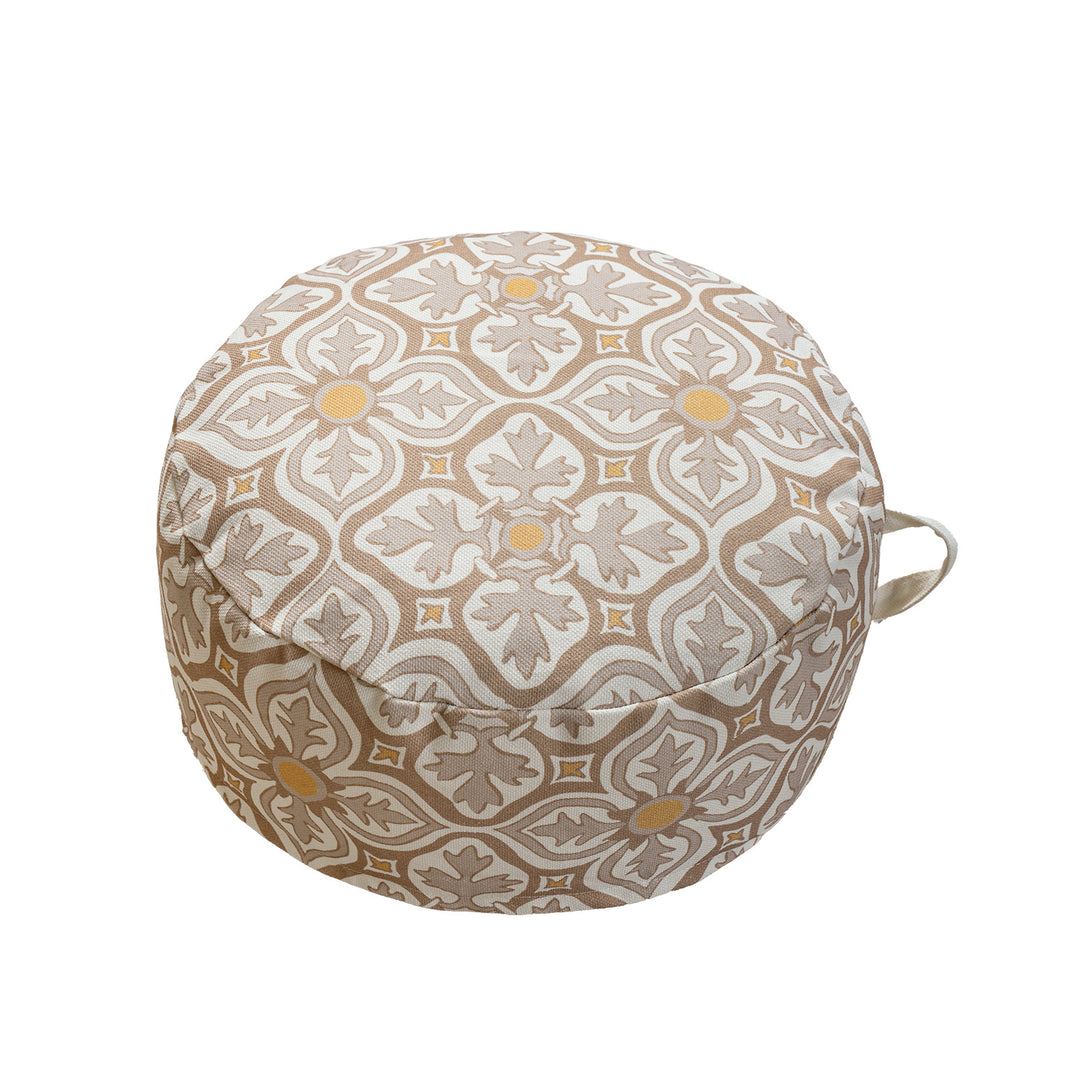 Round seat pouf with woven jacquard structure and practical carrying handle Kalsten