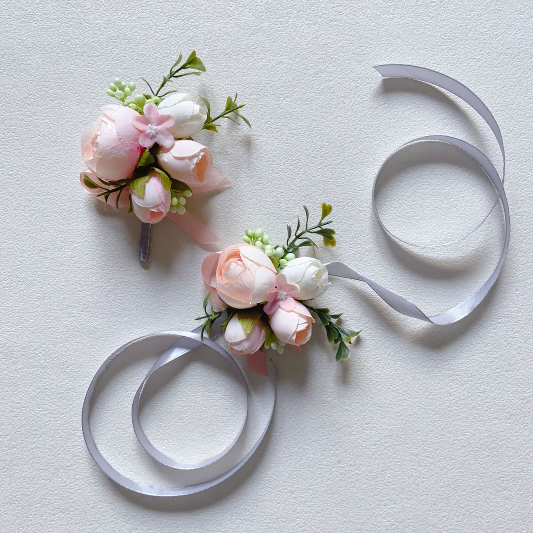 Elegant Floral Lapel Corsage