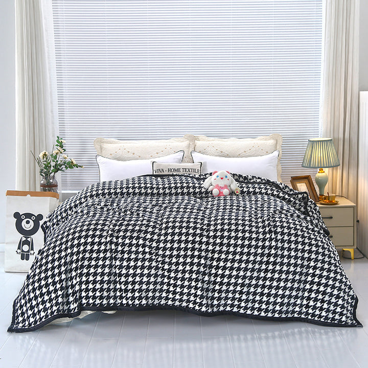 Unisex cuddle blanket with playful cloud design Kalsten