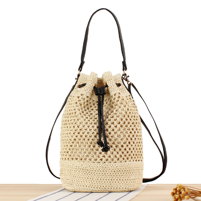 Braided Bucket Bag Made of Natural Material Kalsten