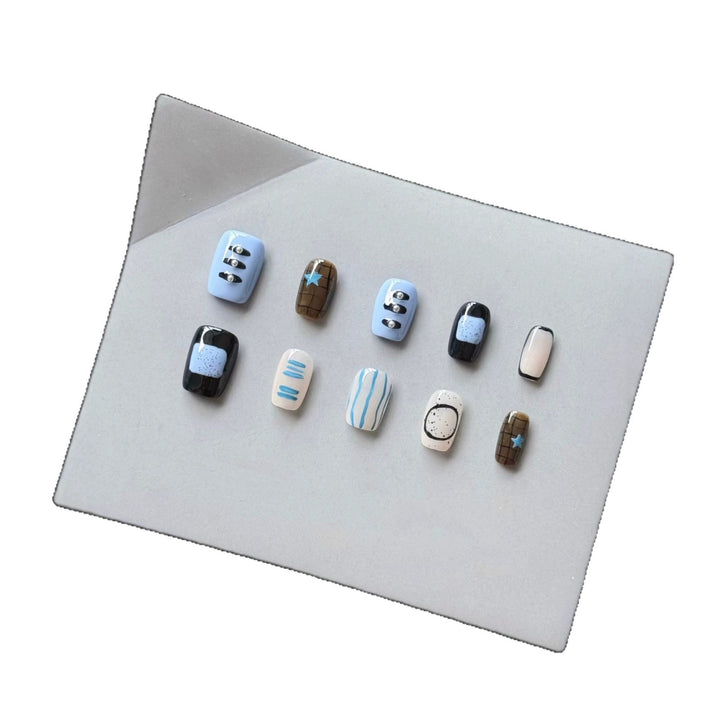 Artistic Press-On Nail Art Set with Modern Geometric Patterns