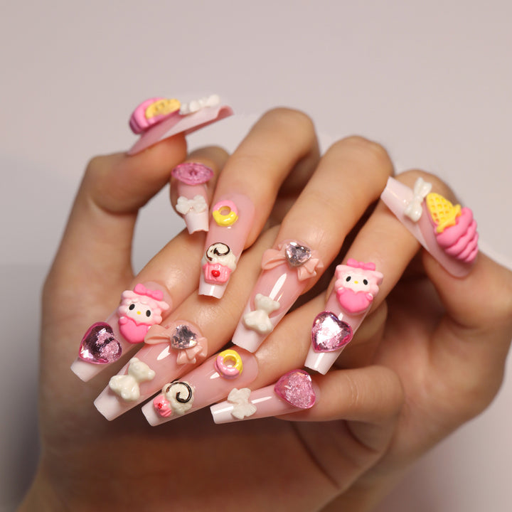 Artful nail extensions with 3D dessert motif Kalsten