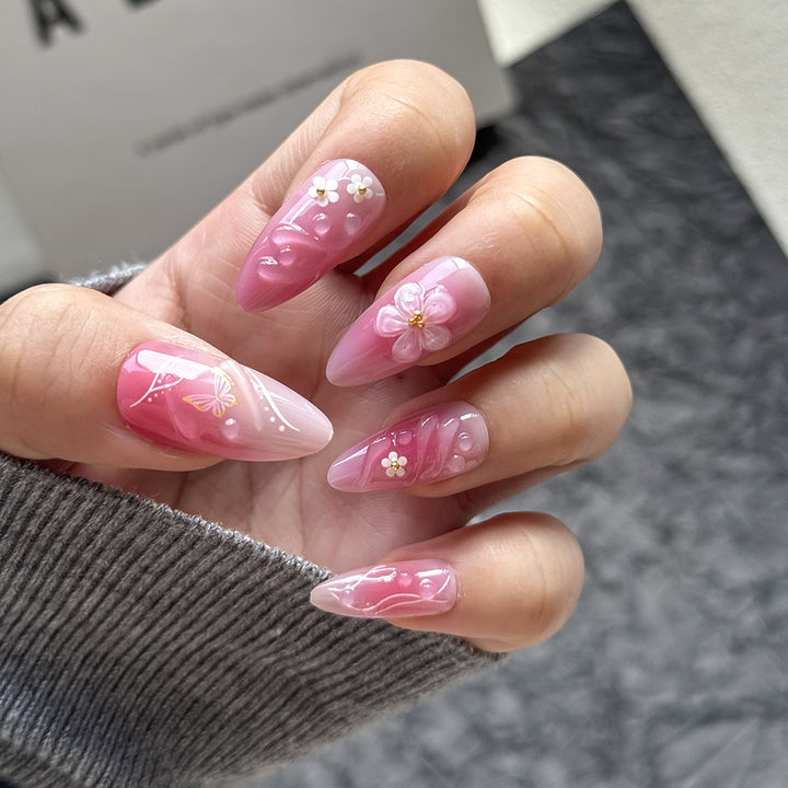 Floral-Embellished Press-On Nail Kit Kalsten