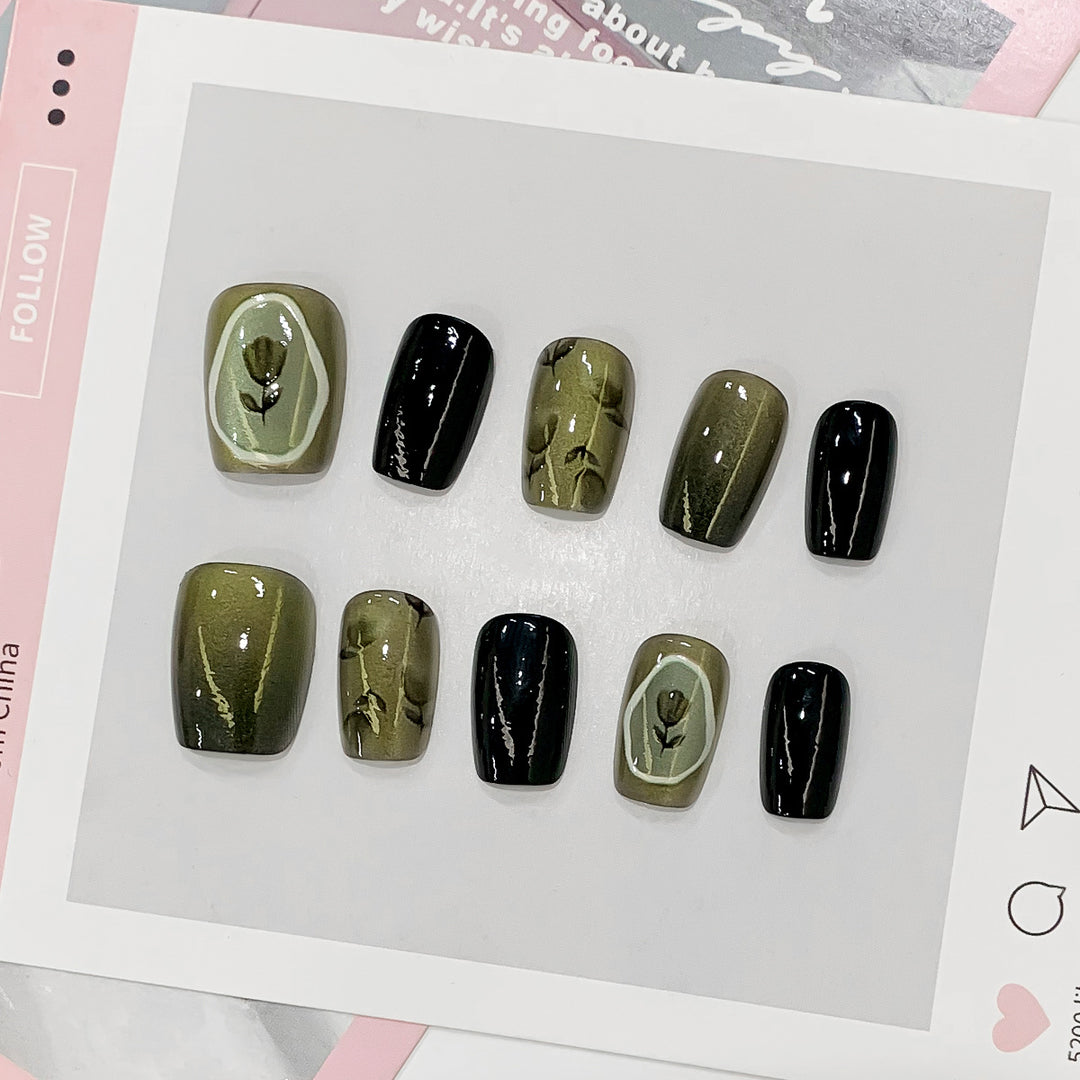 Artistic acrylic nails with floral designs Kalsten