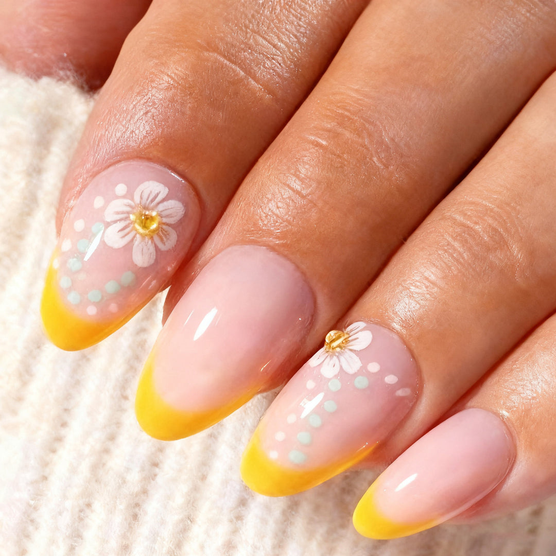 Artistic Floral-Embellished Press-On Nail Set Kalsten