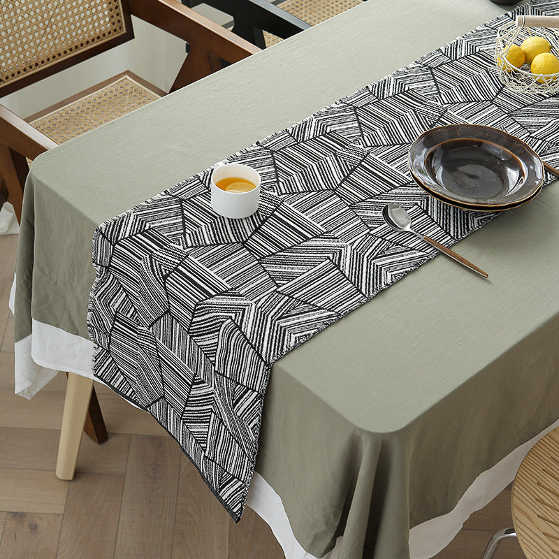 Modern cotton table runner with geometric line jacquard Kalsten