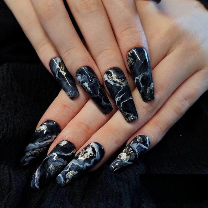 Artificial nails in elegant marble and gold design Kalsten