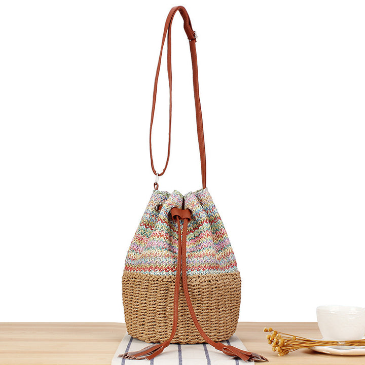 Shoulder bag made of hand-woven natural material with stylish leather accents Kalsten