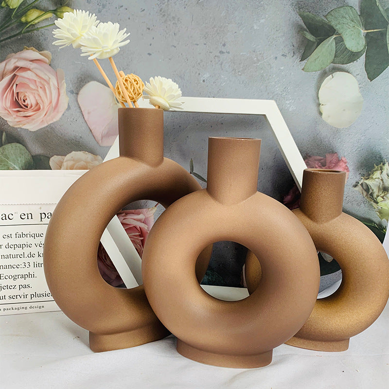 Modern Abstract Ceramic Flower Vase Kalsten