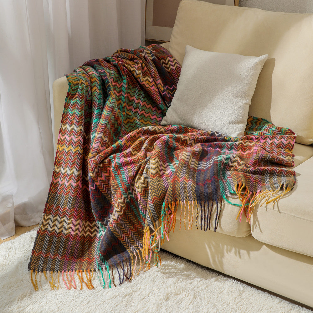 Cozy Geometric Patterned Throw Blanket Kalsten