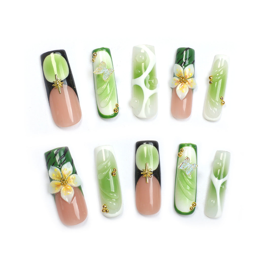 Creative nail art set with elegant floral decorations Kalsten