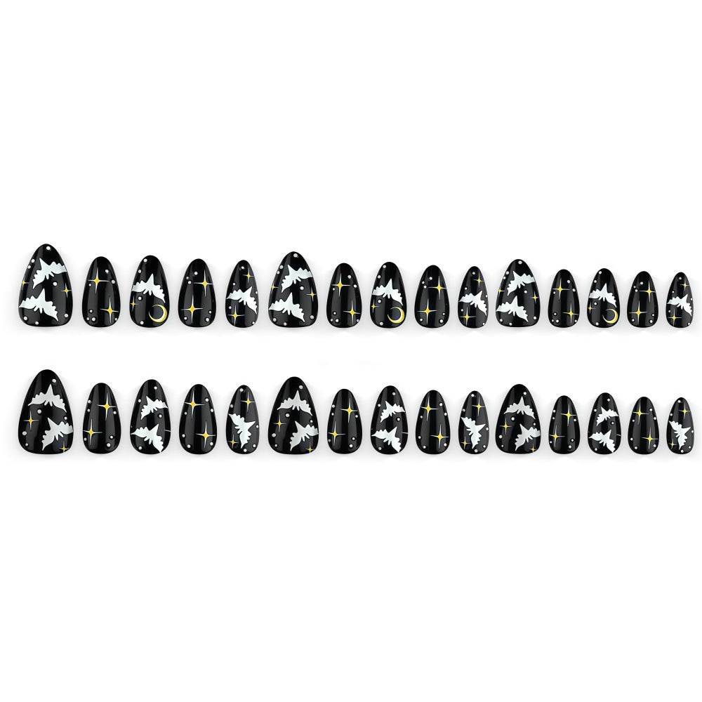 Artificial nails in creative Halloween bat design Kalsten
