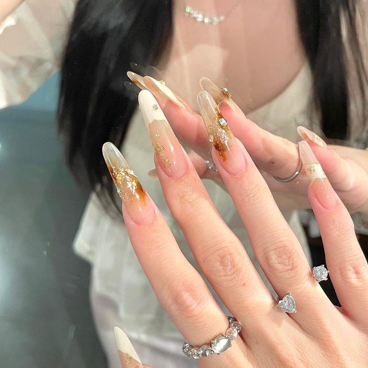 Artificial nails with noble accents Kalsten