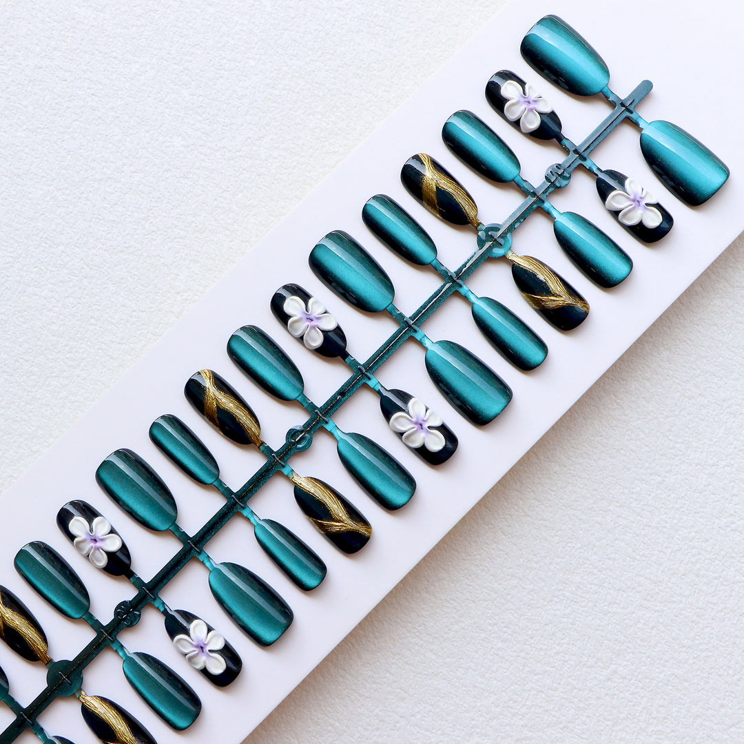 Elegant Press-On Nail Set with Floral Embellishments Kalsten