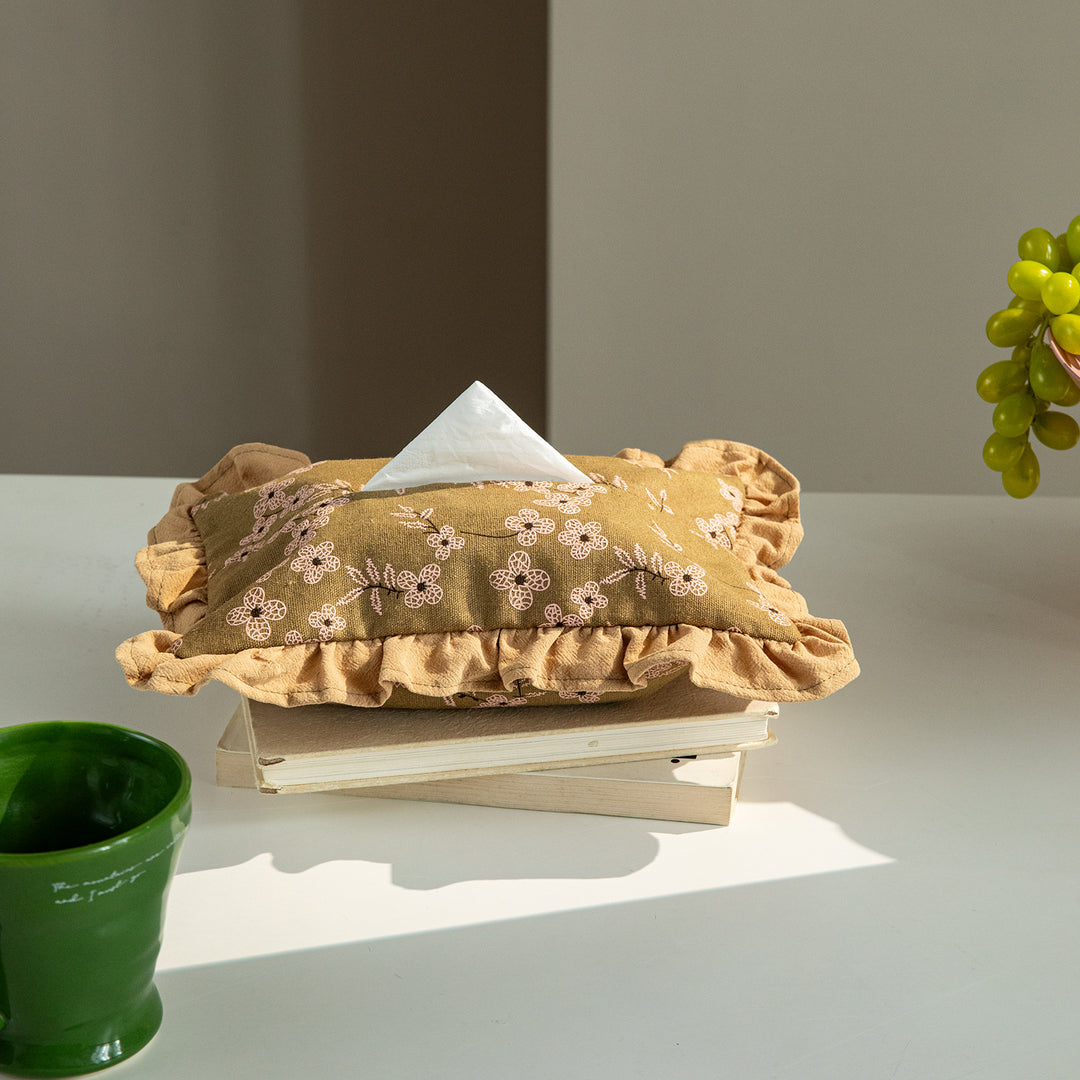 Romantic fabric tissue box cover with ruffles and floral print Kalsten