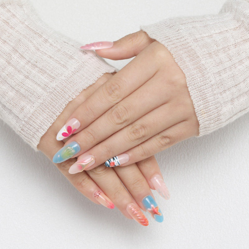 Artistic nail tips with maritime motifs Kalsten