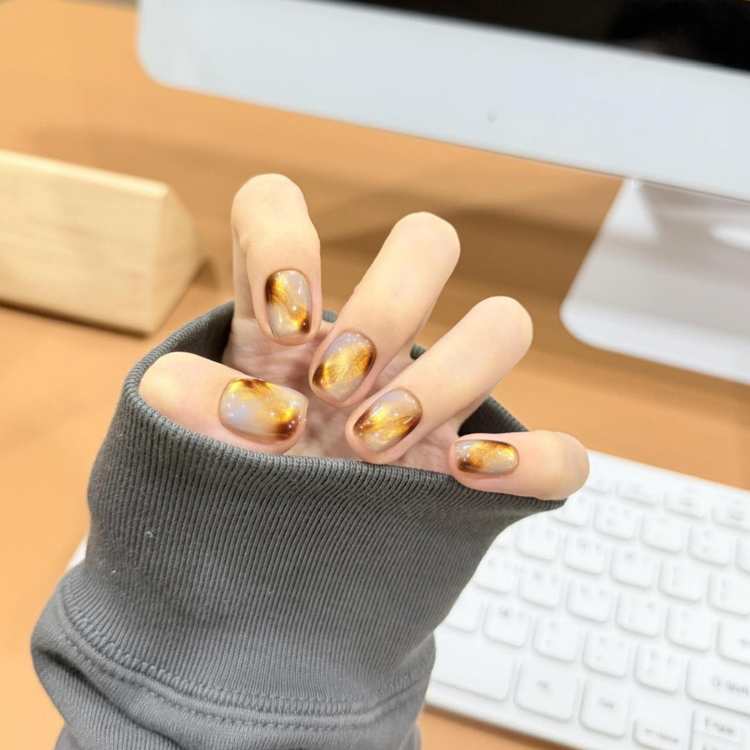 Artificial nails with noble metallic design Kalsten