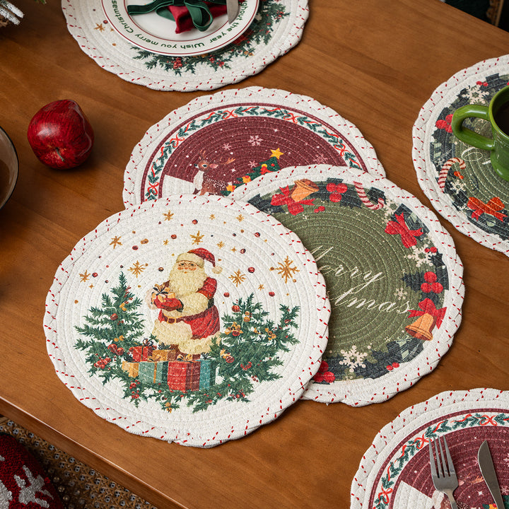Braided round Christmas tree skirt made of cotton with quilted winter motif Kalsten