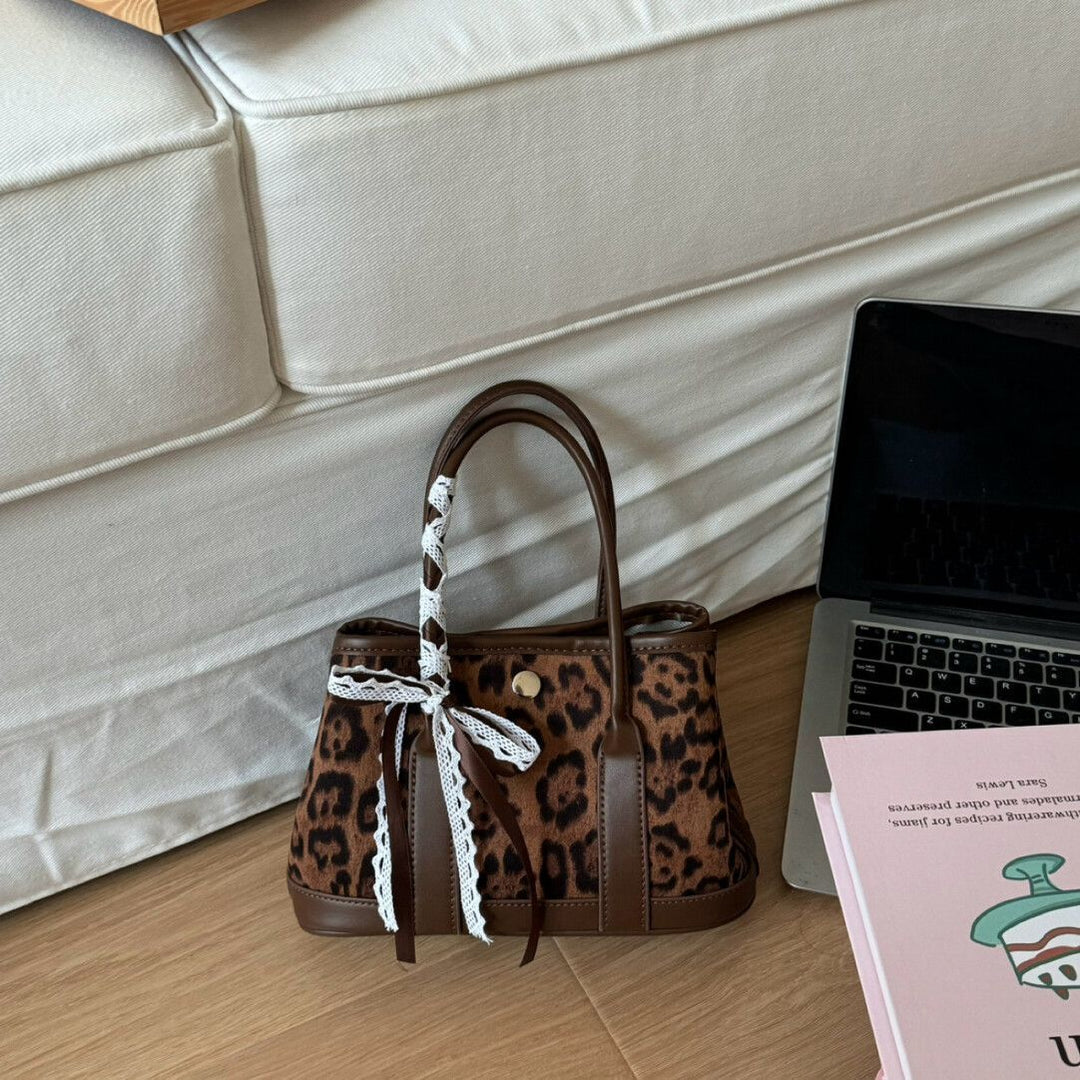 Chic Structured Handheld Tote Kalsten