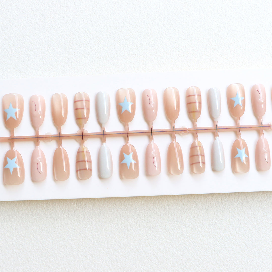 Star-Decorated Press-On Nail Art Kalsten