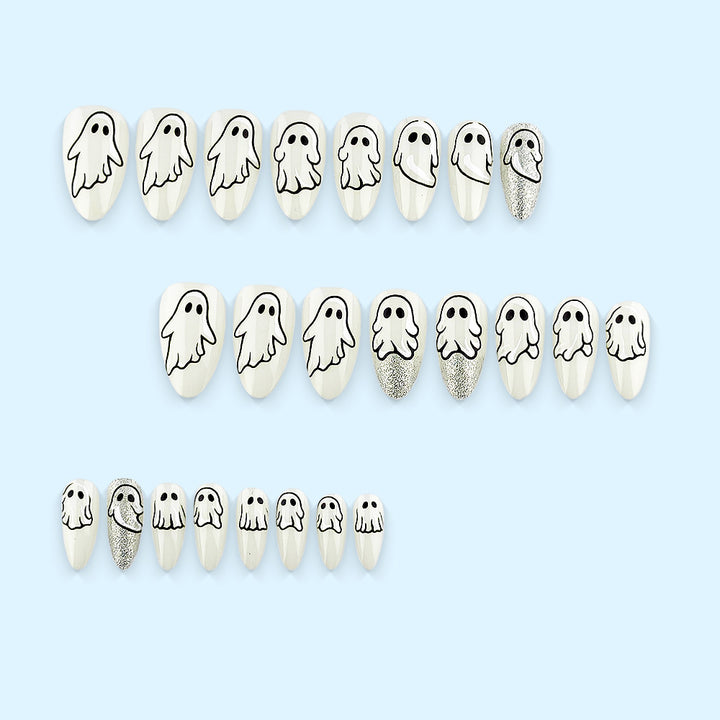 Artificial nails with cute ghost motif Kalsten