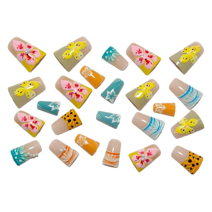 Exclusive artificial nails with floral accents and artistic embellishments Kalsten