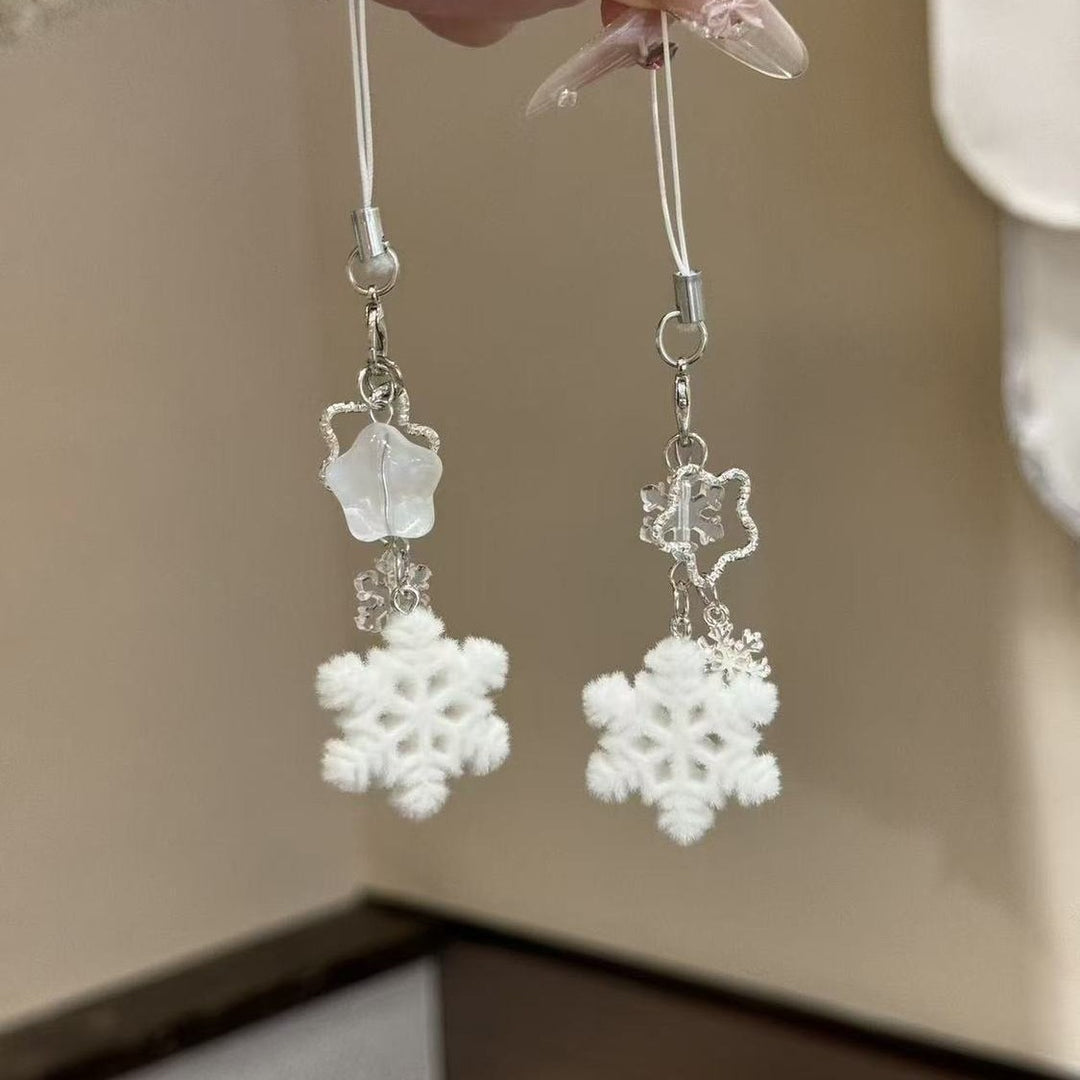 Winter-Themed Mobile Phone Charm Kalsten