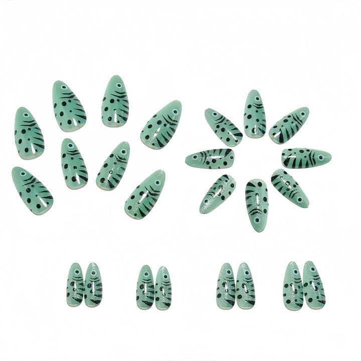 Artificial Nails in Creative Fish Design Kalsten