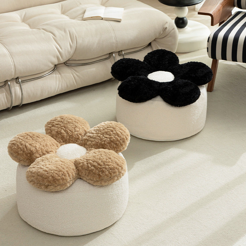 Round flower-shaped seat pouf with cozy teddy fleece and removable cover Kalsten