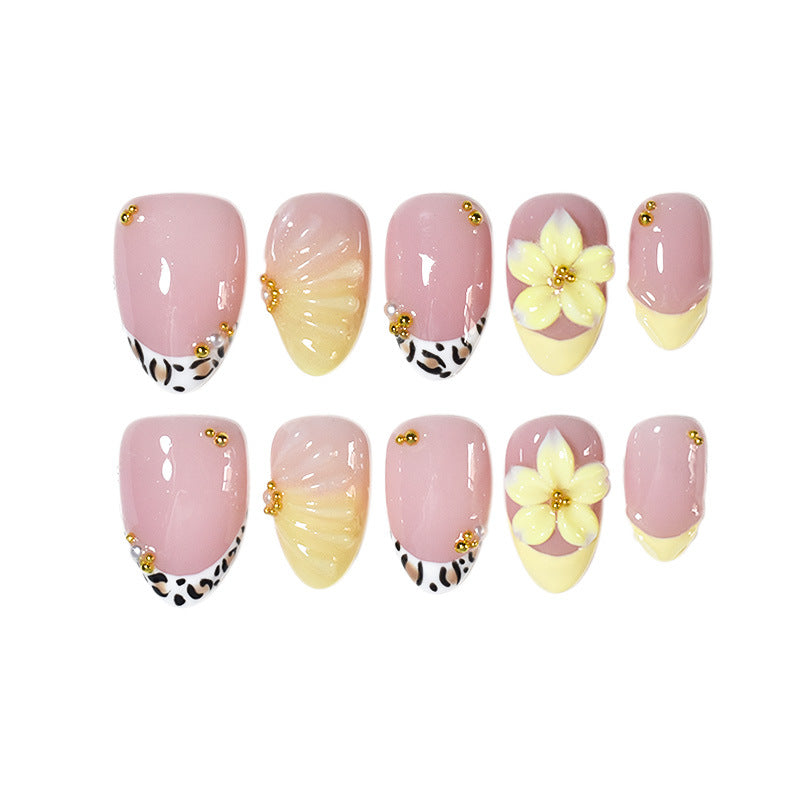 Decorative Press-On Nail Set Kalsten