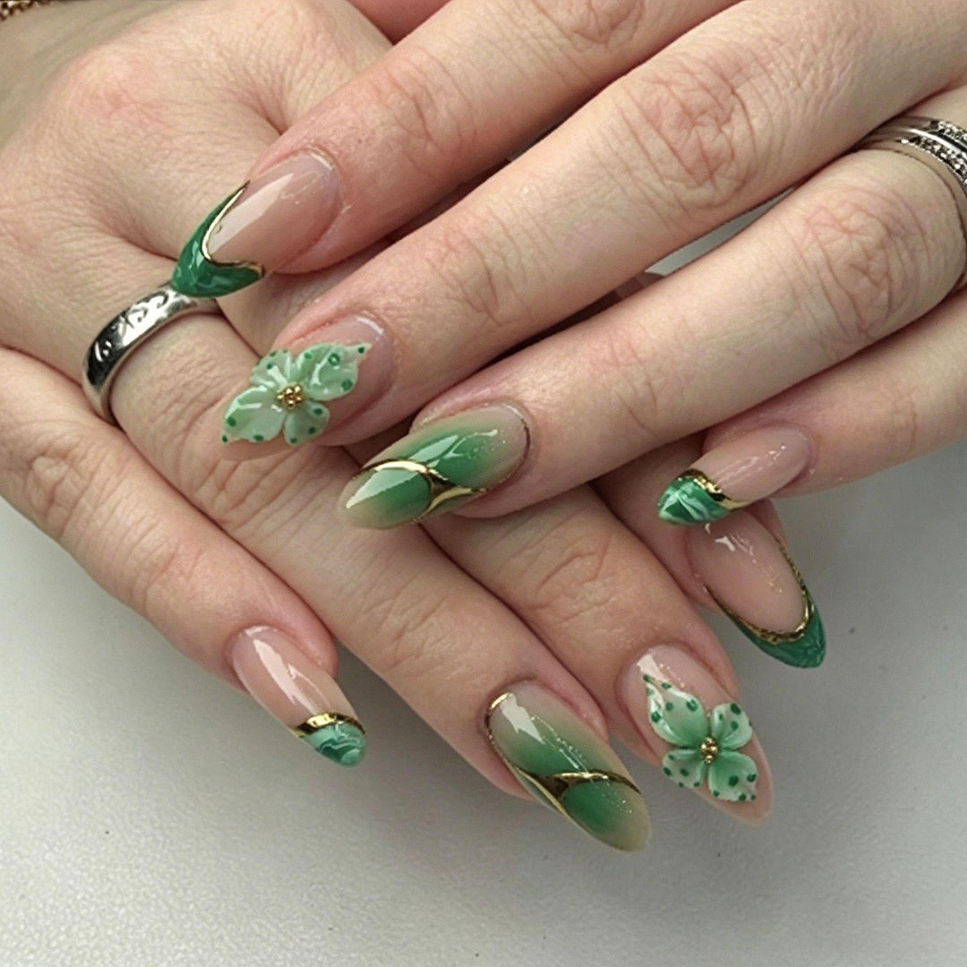 Artistic Floral Nail Tip Set