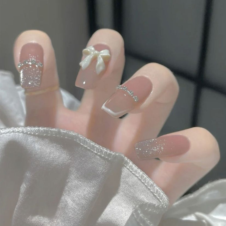 Exquisite Rhinestone-Embellished Press-On Nail Set Kalsten