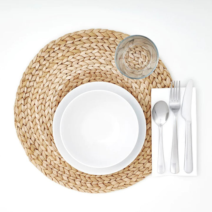 Stylish table mat made of handcrafted natural material Kalsten