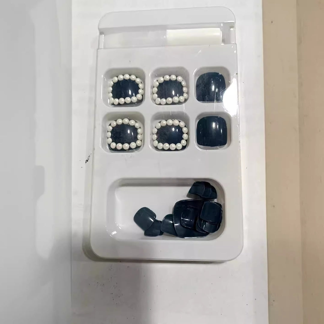 Decorative Press-On Nail Set with Pearl Accents Kalsten
