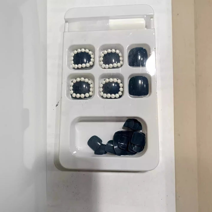 Decorative Press-On Nail Set with Pearl Accents Kalsten