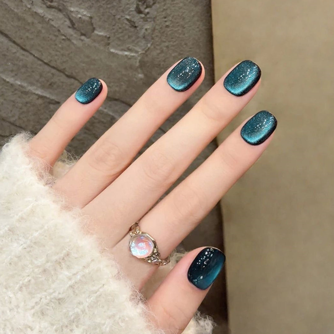 Glamorous Metallic Press-On Nails Kalsten