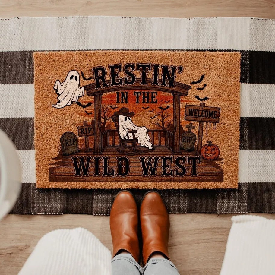 Halloween-Themed Welcome Mat Kalsten