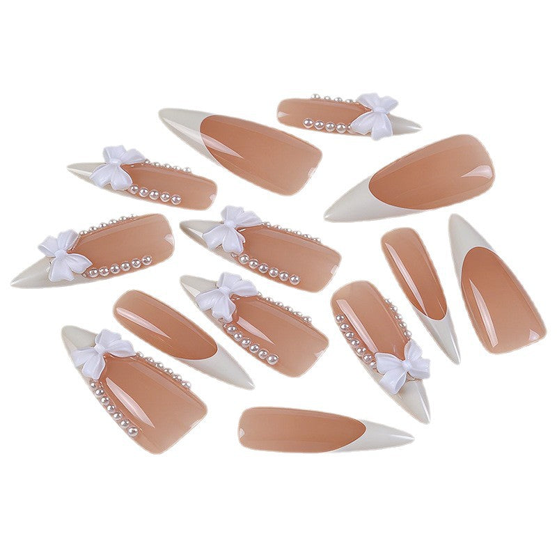 Elegant Nail Art Kalsten