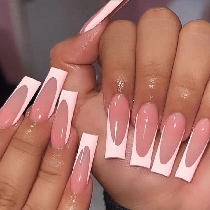 Acrylic nail set with elegant design and gradient colors Kalsten