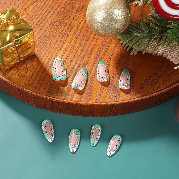 Artificial nail tips in creative design Kalsten