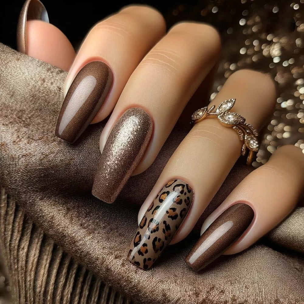 Trendy Press-On Nail Set Kalsten