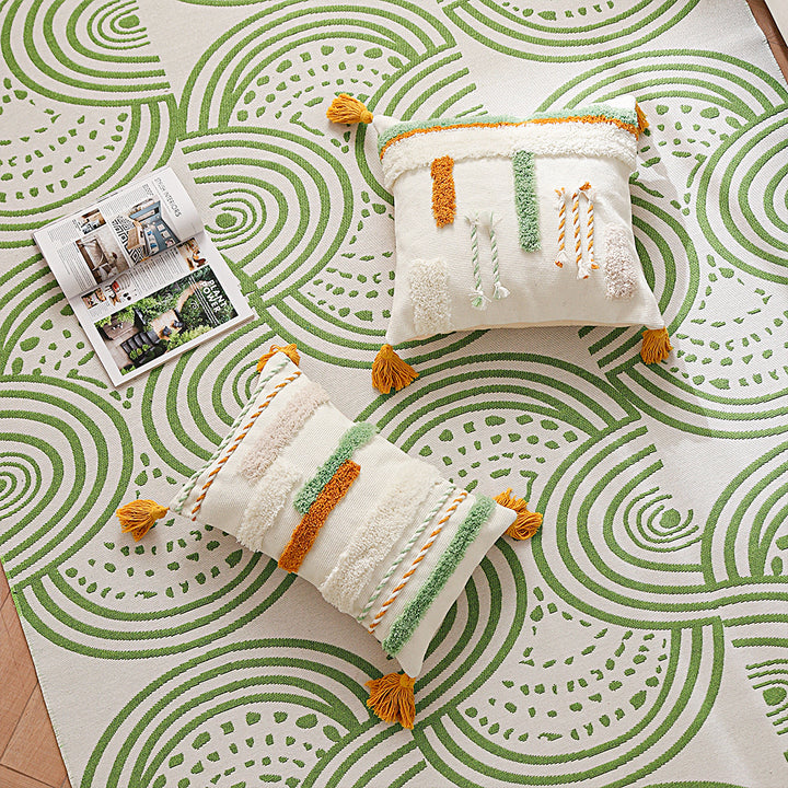 Decorative cotton cushion with hand-tufted relief and decorative tassels Kalsten
