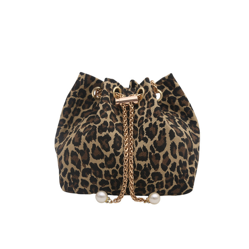 Stylish Leopard Print Bucket Handbag