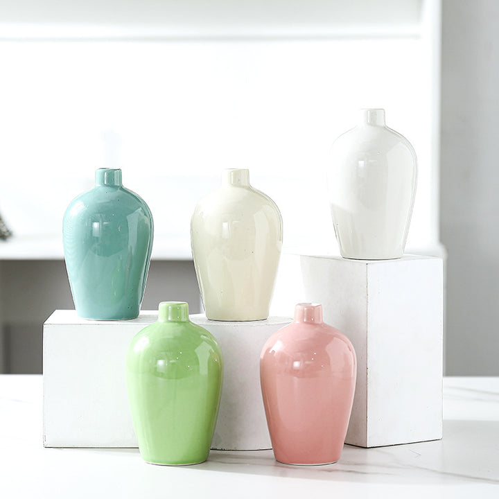 Elegant Ceramic Decorative Vase Kalsten