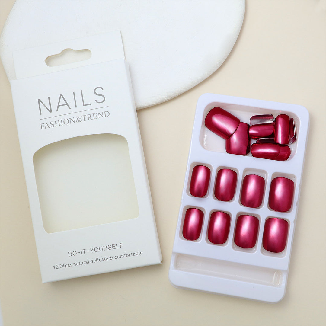 DIY Press-On Nail Kit Kalsten