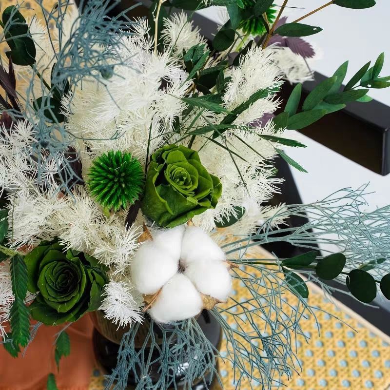 Elegant Exquisite Floral Arrangement