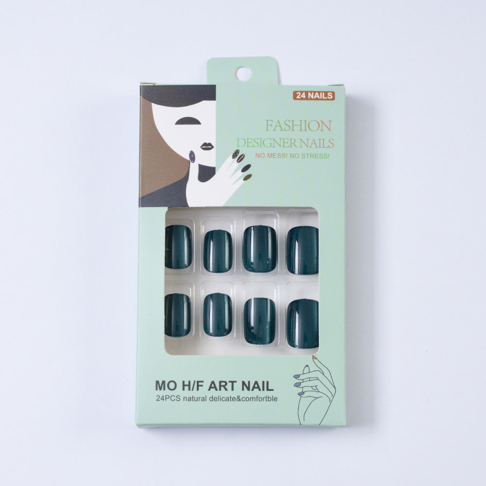 Artificial nails in elegant ombre design Kalsten