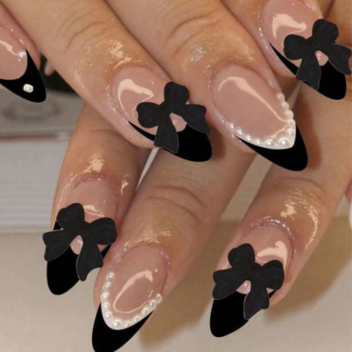 Artificial Nail Set with Elegant Black Accents Kalsten