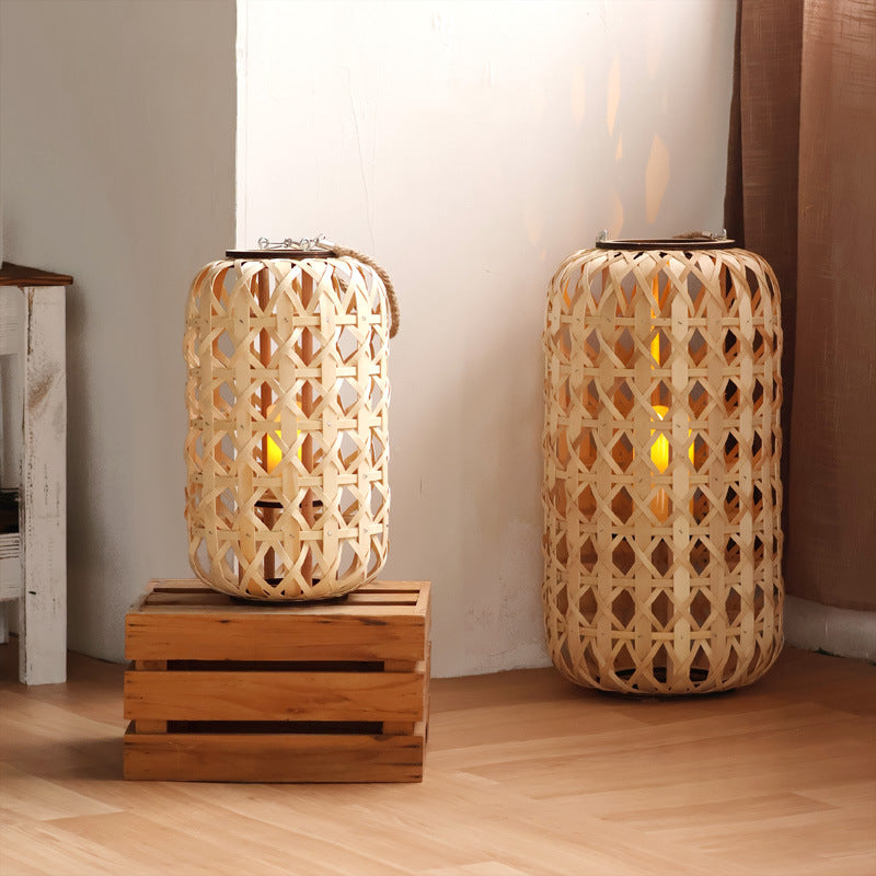 Handcrafted lantern in natural design Kalsten